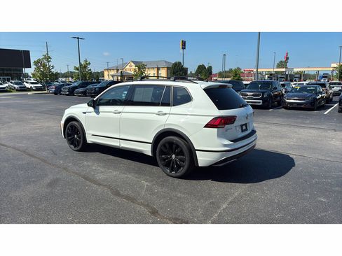Used 2021 Volkswagen Tiguan SE R-Line AWD/4WD image 5