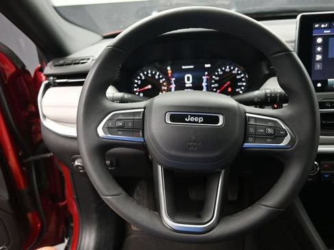 Used 2025 Jeep Compass Limited AWD/4WD image 20