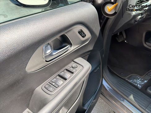 Certified 2023 Chrysler Pacifica Limited w/ Uconnect Theater Family Group AWD/4WD image 61