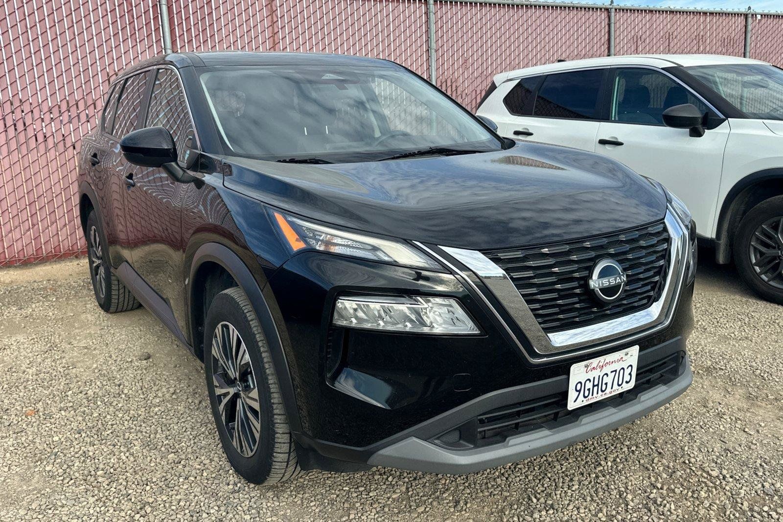 Certified 2022 Nissan Rogue SV AWD/4WD image 2