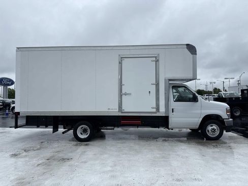 New 2027 Ford E-450 and Econoline 450 Super Duty w/ Power Equipment Group RWD image 2