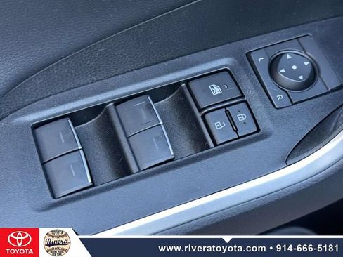 Used 2023 Toyota RAV4 XSE AWD/4WD image 21