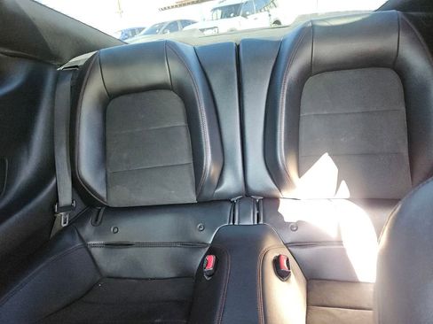 Used 2017 Ford Mustang GT Premium image 6