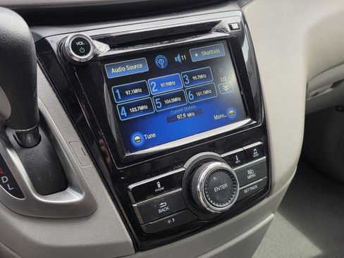 Used 2015 Honda Odyssey EX-L image 16