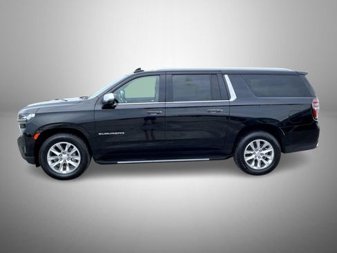 Used 2021 Chevrolet Suburban Premier w/ Premium Package AWD/4WD image 8