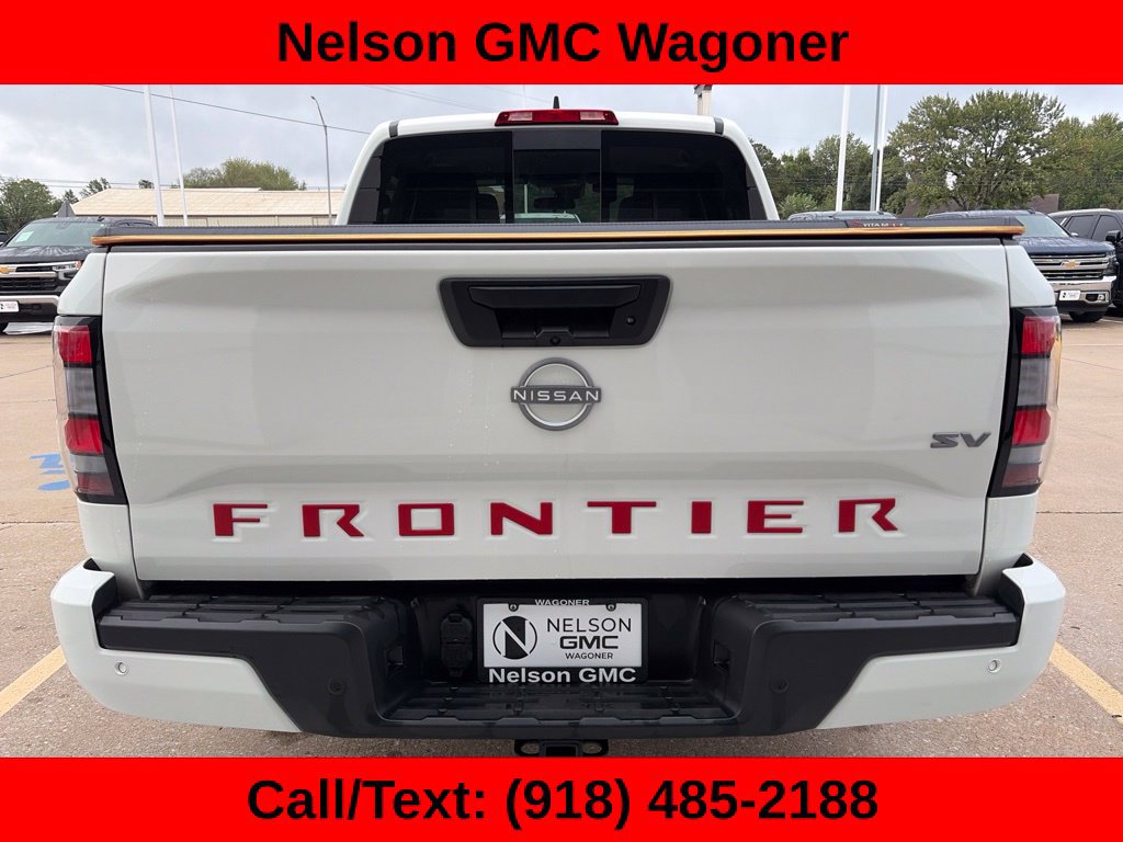 Used 2023 Nissan Frontier SV w/ SV Convenience Package RWD image 8