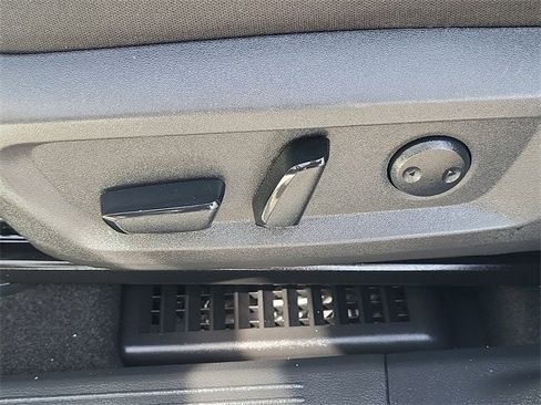 Certified 2023 Nissan Rogue SV image 22