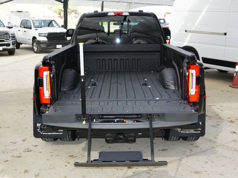 Used 2026 Ford F350 Platinum image 36