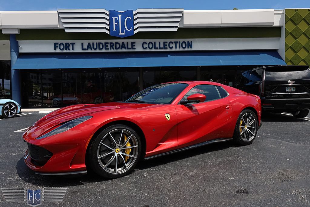 Used 2021 Ferrari 812 GTS RWD image 5