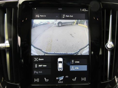 Used 2018 Volvo S90 T6 Inscription w/ Convenience Package image 21