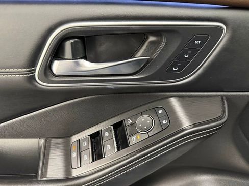 Used 2023 Nissan Rogue Platinum w/ Platinum Premium Package image 30