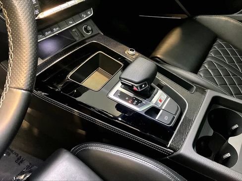 Used 2023 Audi SQ5 Premium Plus w/ Premium Plus Package image 17