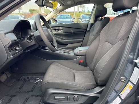 Used 2023 Honda Accord EX image 11