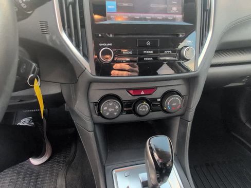 Used 2019 Subaru Crosstrek 2.0i Premium w/ Eyesight System image 7