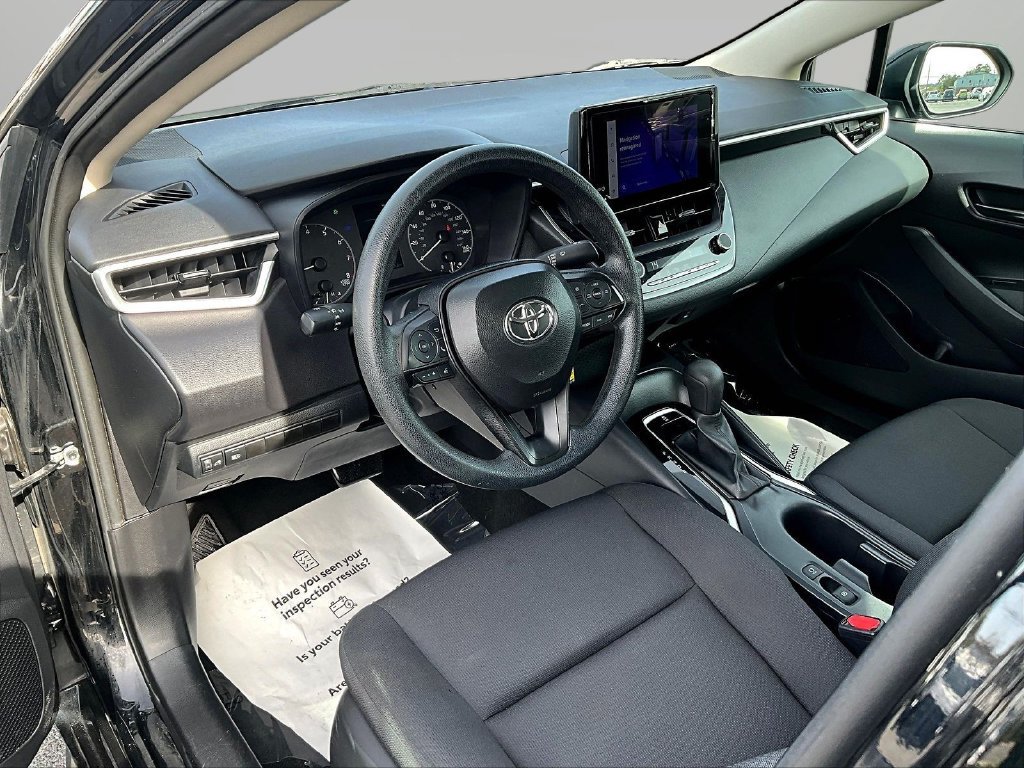 Used 2024 Toyota Corolla LE FWD image 19