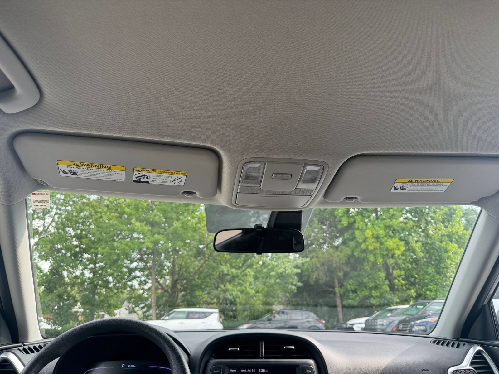 Used 2025 Kia Soul LX w/ LX Technology Package FWD image 30