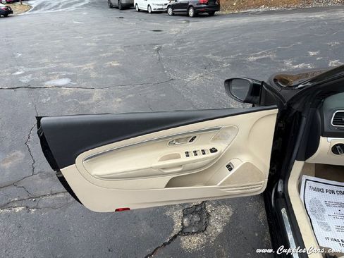 Used 2012 Volkswagen Eos Komfort FWD image 6