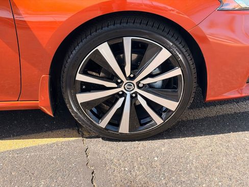 Certified 2021 Nissan Altima 2.5 SR FWD image 10
