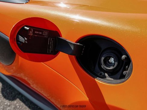 Used 2019 McLaren 570S Spider image 58