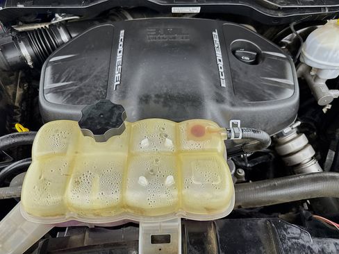 Used 2018 RAM 1500 Laramie w/ Convenience Group image 38