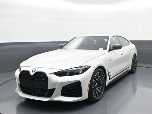 New 2026 BMW 440i xDrive w/ Premium Package AWD/4WD image 1