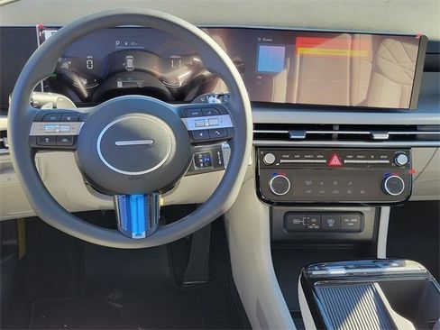 New 2026 Hyundai Tucson Blue SE w/ Tow & Go Package image 4