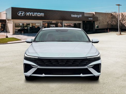 New 2026 Hyundai Elantra SE FWD image 12