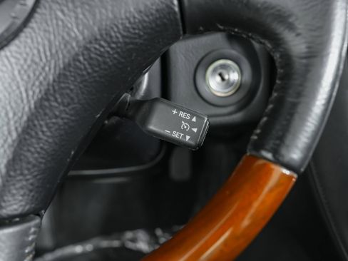 Used 2006 Lexus SC 430 Convertible image 41