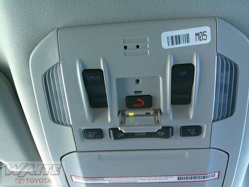 Used 2023 Toyota Highlander Limited image 25