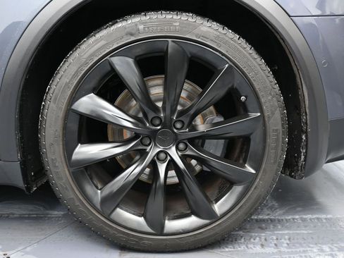 Used 2020 Tesla Model X Long Range image 11