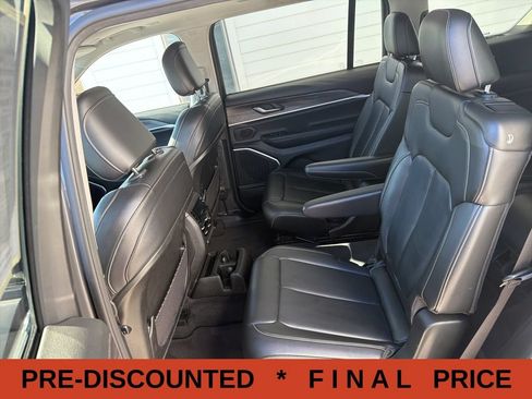 Used 2022 Jeep Grand Cherokee L Limited AWD/4WD image 27
