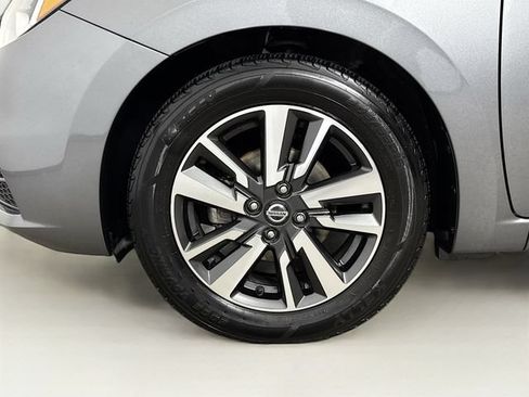 Used 2022 Nissan Versa SV FWD image 27