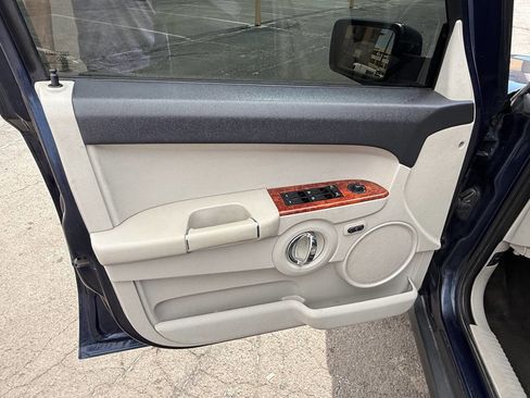 Used 2006 Jeep Commander Limited w/ Trailer Tow Group IV image 17