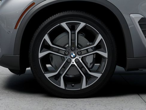 Used 2026 BMW X5 xDrive40i w/ Premium Package AWD/4WD image 7