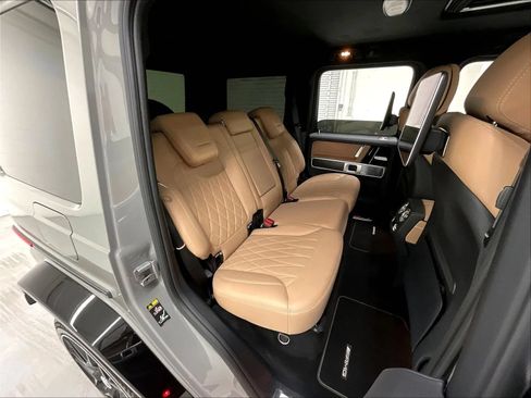 Used 2025 Mercedes-Benz G 550 image 16