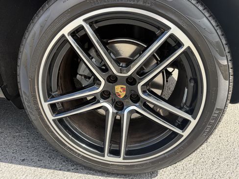 Certified 2021 Porsche Macan S AWD/4WD image 10