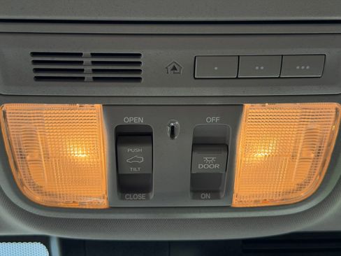 Used 2019 Honda CR-V EX-L image 28