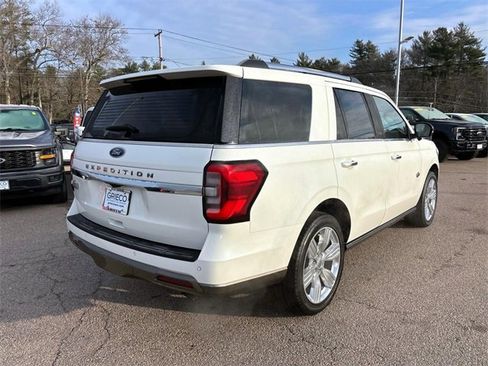 Used 2024 Ford Expedition King Ranch image 3