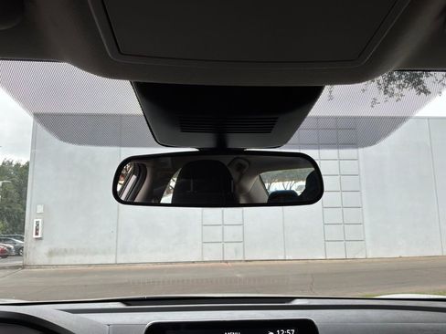 Used 2025 Nissan Sentra SV FWD image 16