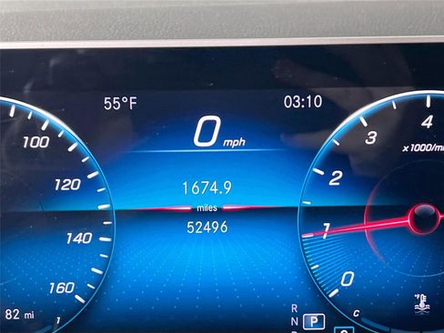 Used 2021 Mercedes-Benz GLB 250 4MATIC image 11