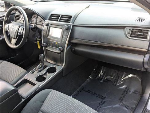 Used 2015 Toyota Camry LE image 20