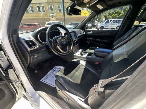 Used 2015 Jeep Grand Cherokee Altitude AWD/4WD image 10