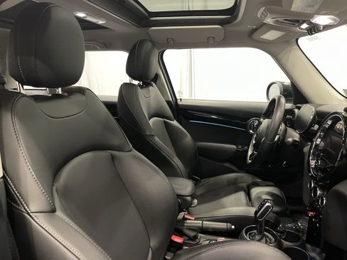 Used 2022 MINI Cooper S image 16