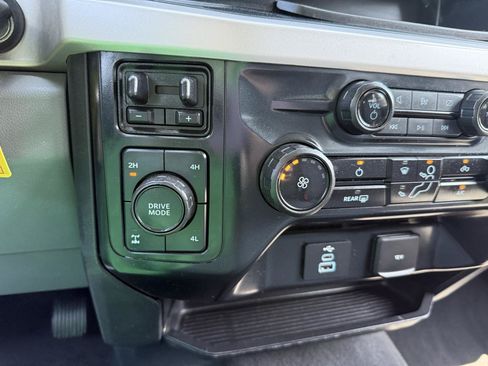 Used 2024 Ford F250 XL w/ STX Appearance Package AWD/4WD image 30