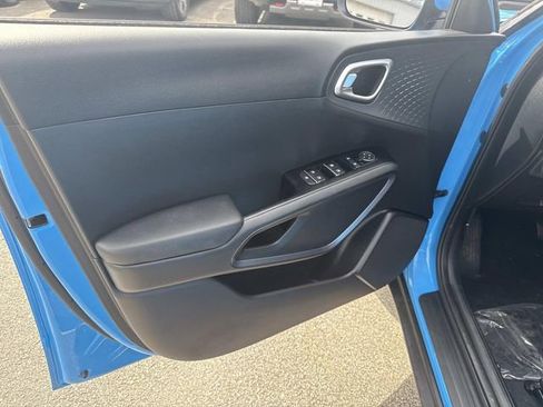 Used 2023 Kia Soul EX FWD image 20