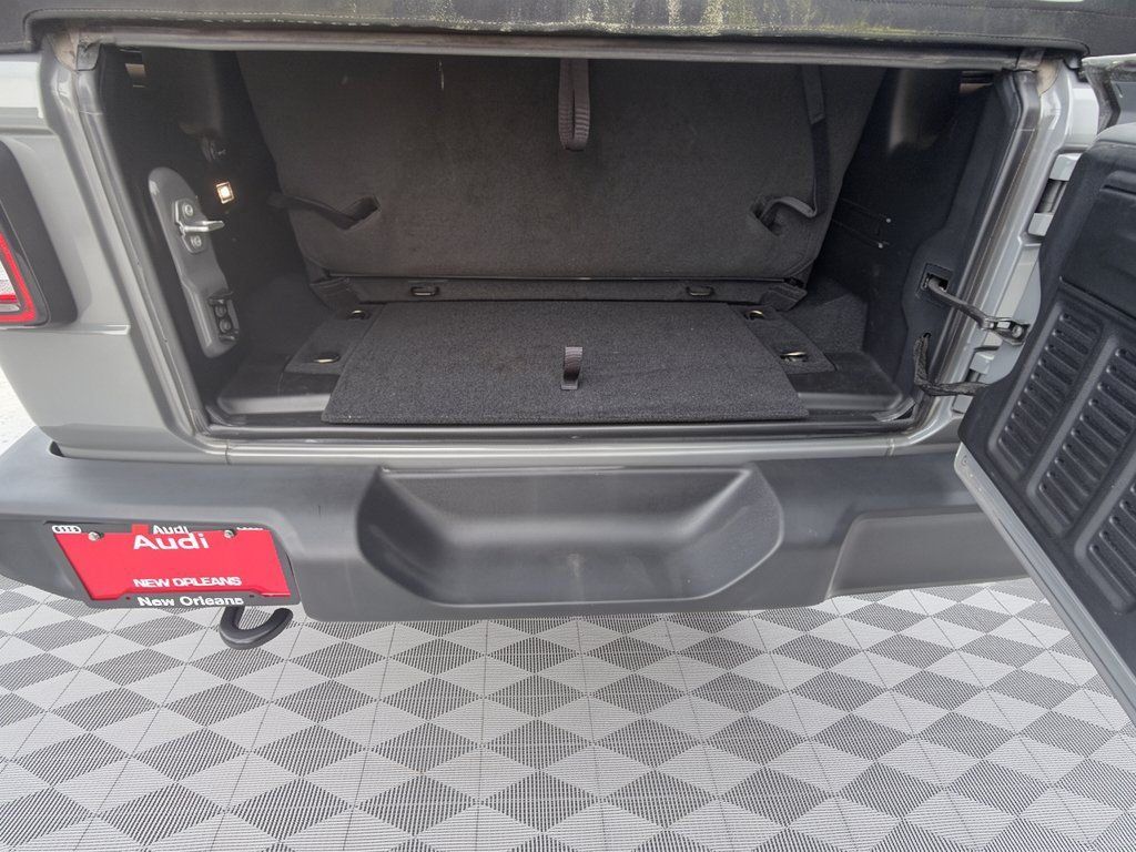 Used 2022 Jeep Wrangler Sport AWD/4WD image 28
