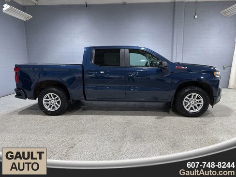 Used 2021 Chevrolet Silverado 1500 RST image 2