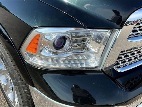 Used 2016 RAM 1500 Laramie image 34