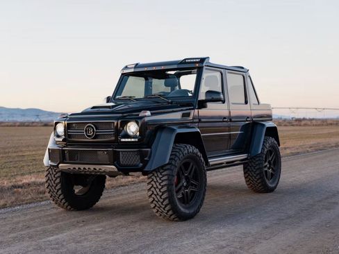 Used 2017 Mercedes-Benz G 550 Squared image 3