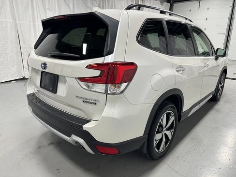 Used 2019 Subaru Forester Touring AWD/4WD image 7